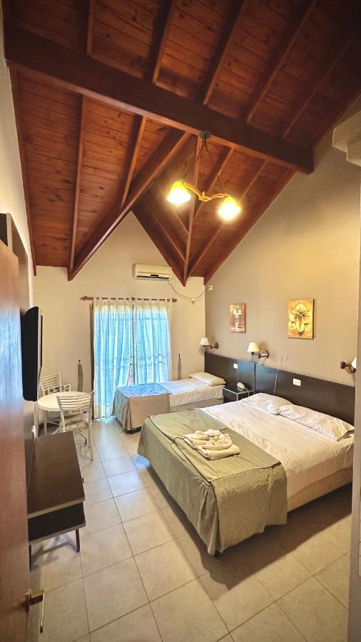 Apart Hotel Piscu Yaco Merlo Buitenkant foto