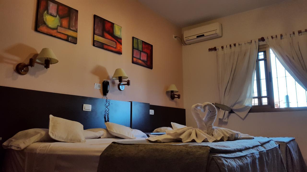 Apart Hotel Piscu Yaco Merlo Buitenkant foto